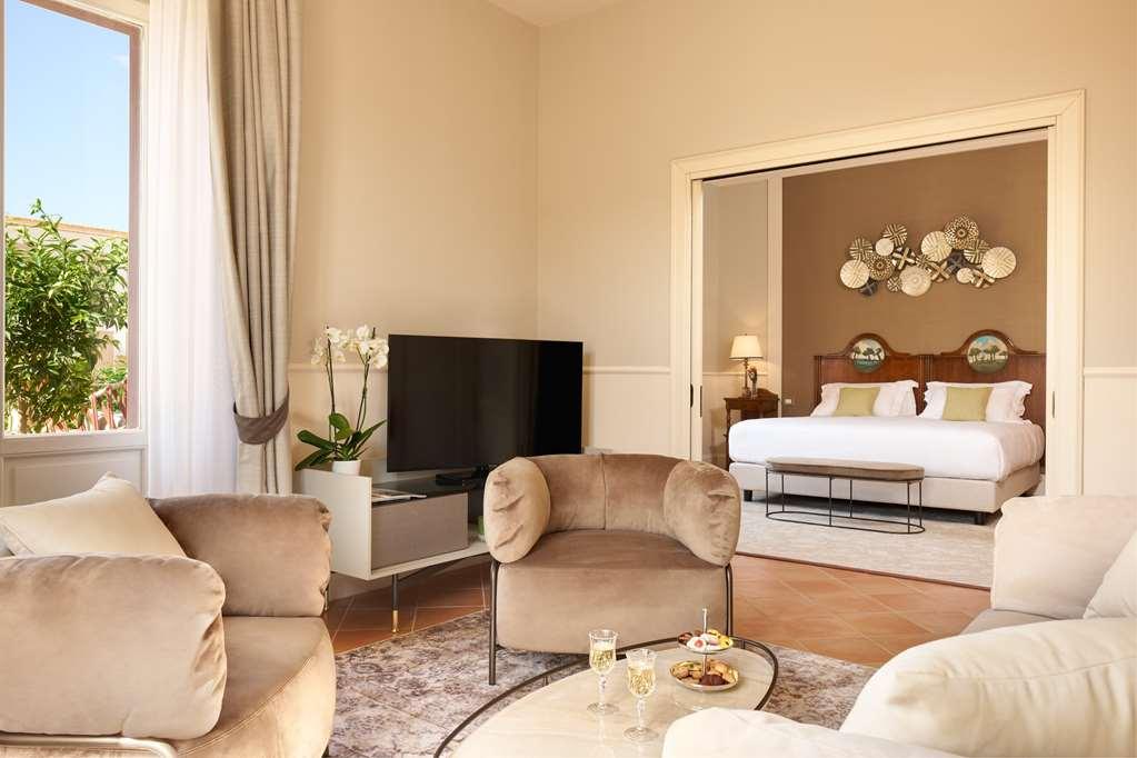 Almar Giardino Di Costanza Resort & Spa 마자라데발로 객실 사진