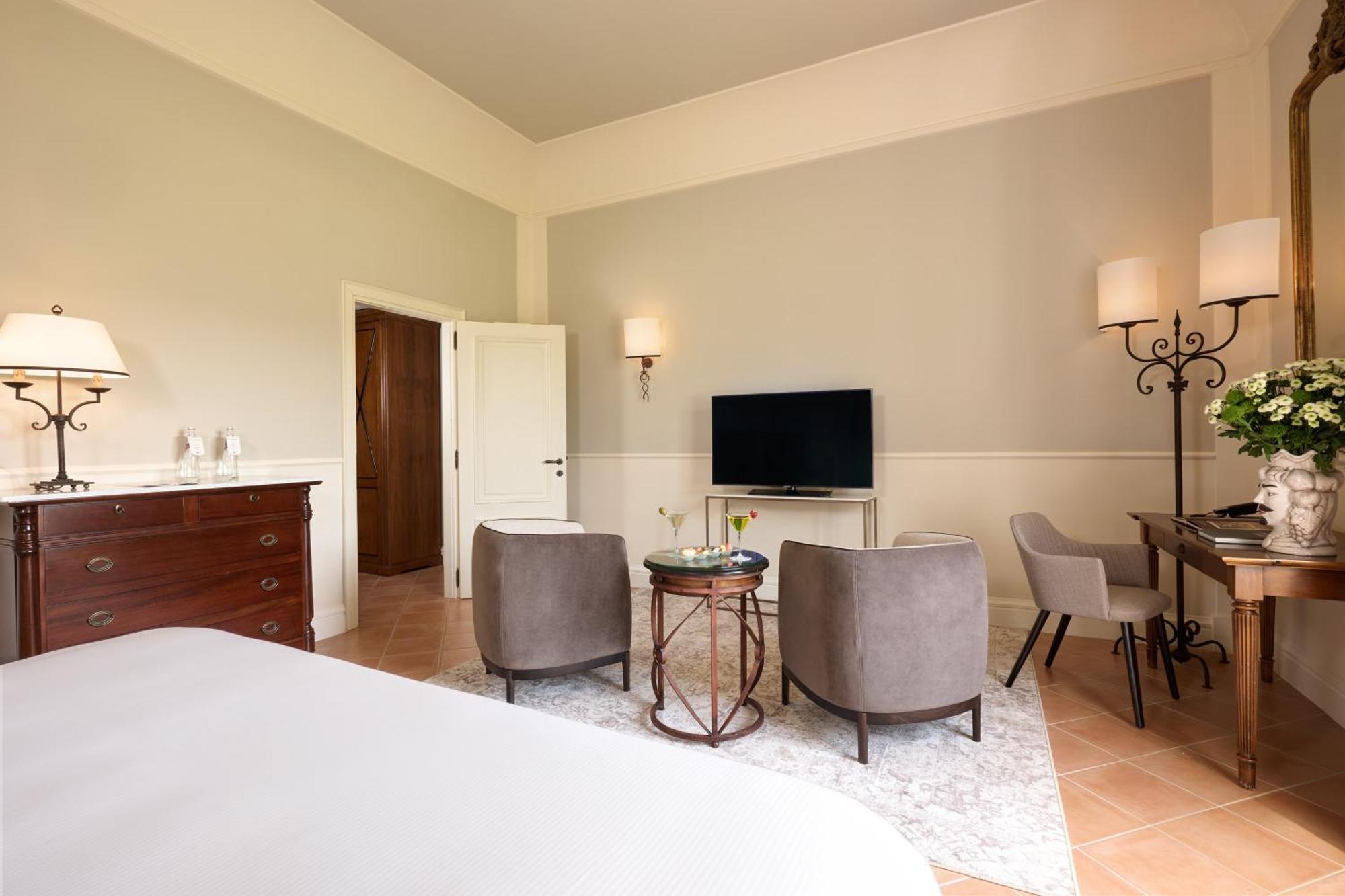 Almar Giardino Di Costanza Resort & Spa 마자라데발로 객실 사진