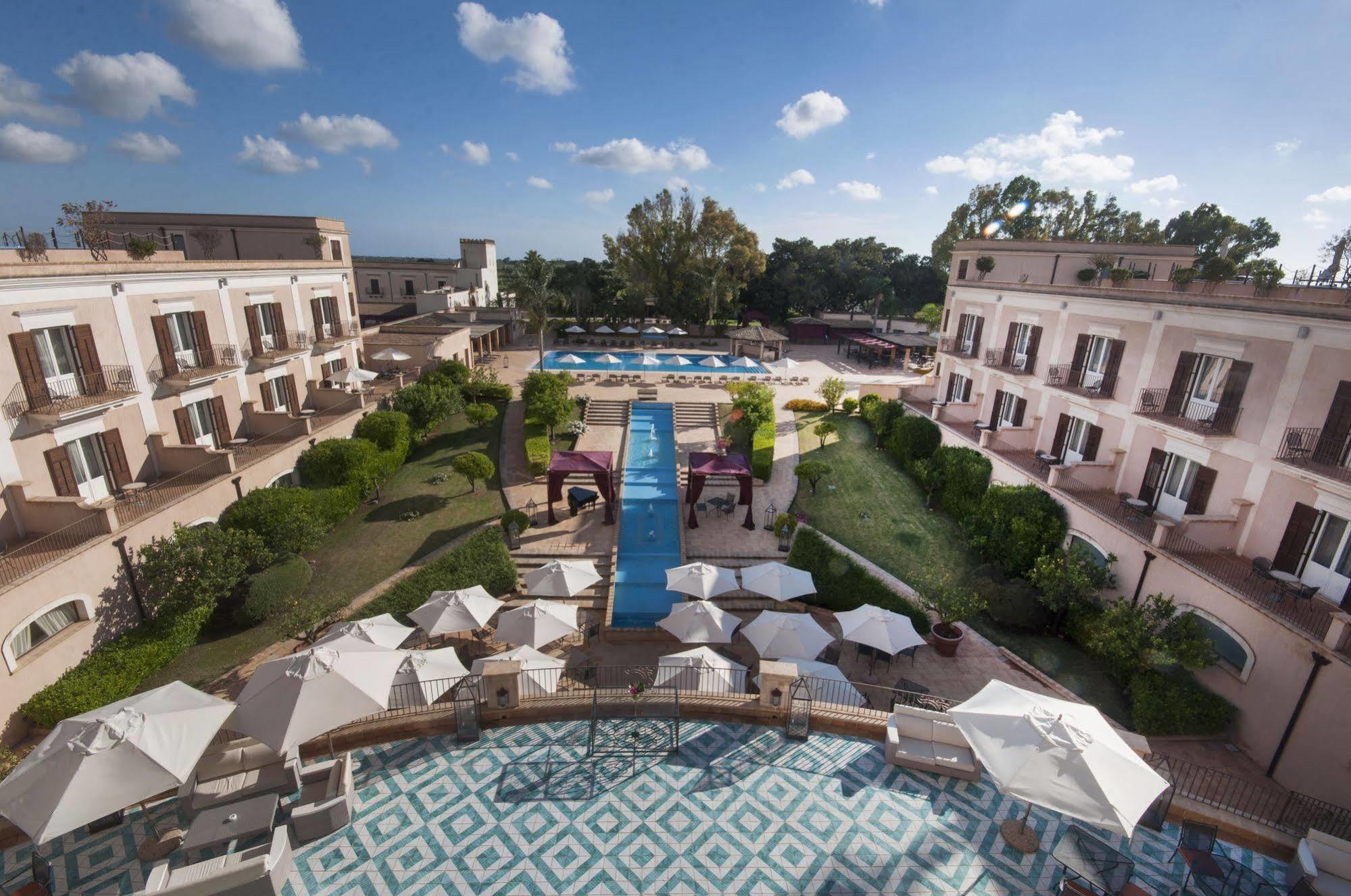 Almar Giardino Di Costanza Resort & Spa 마자라데발로 외부 사진
